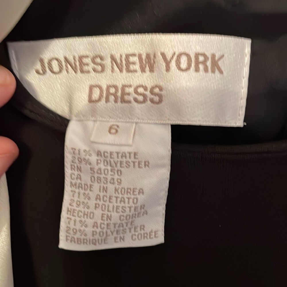 Brand new Jones New York classic outfit dress
Sz 6 - Picture 2 of 6